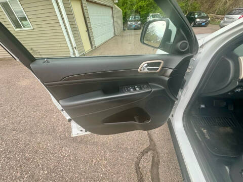 2014 Jeep Grand Cherokee Laredo E