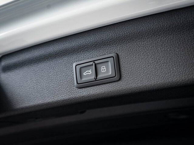 2025 Audi Q3 quattro S line Premium 45 TFSI