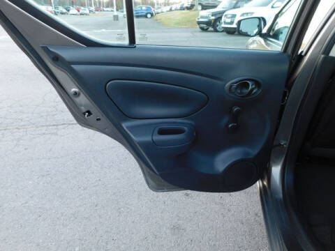 2017 Nissan Versa 1.6 S