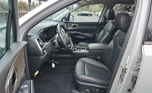 2023 Kia Sorento X-Line S