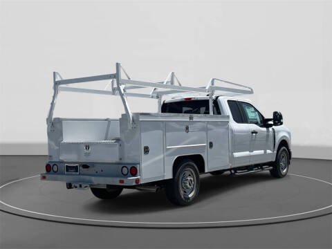 2025 Ford F-350 Super Duty XL