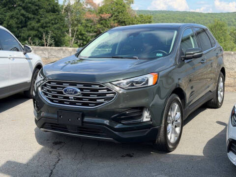2023 Ford Edge Titanium