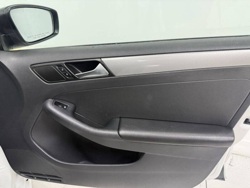 2016 Volkswagen Jetta