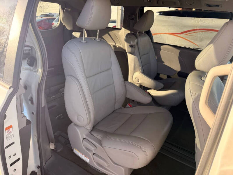 2015 Toyota Sienna