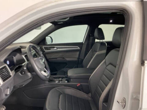 2022 Volkswagen Atlas Cross Sport V6 SEL Premium R-Line 4Motion