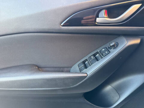 2015 Mazda MAZDA3 i Sport