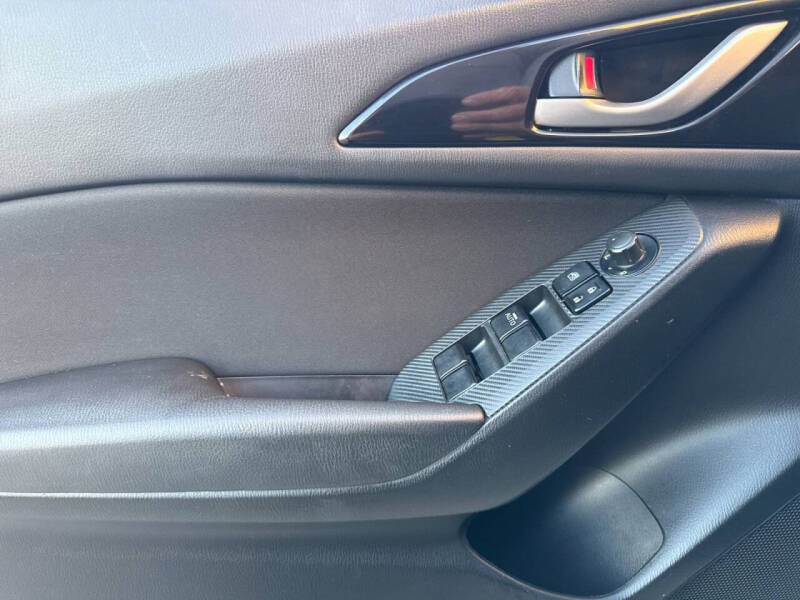 2015 Mazda MAZDA3 i Sport