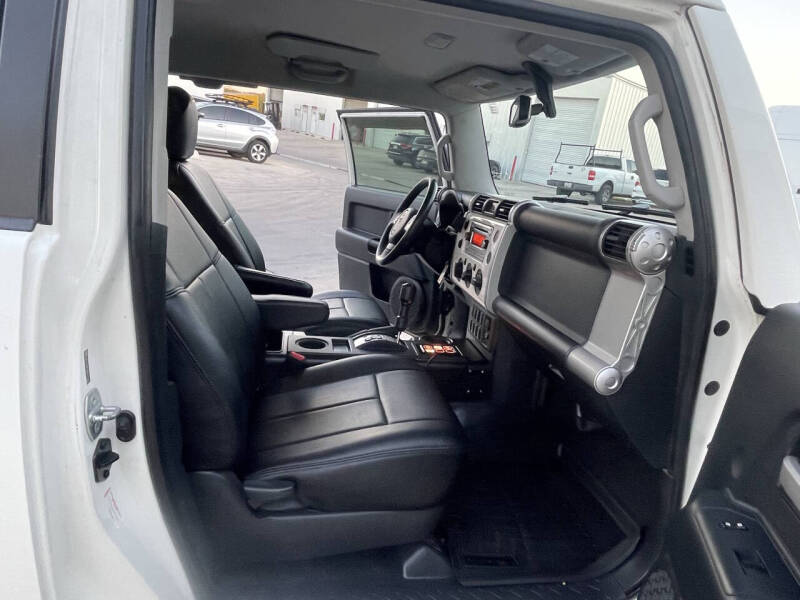 2012 Toyota FJ Cruiser