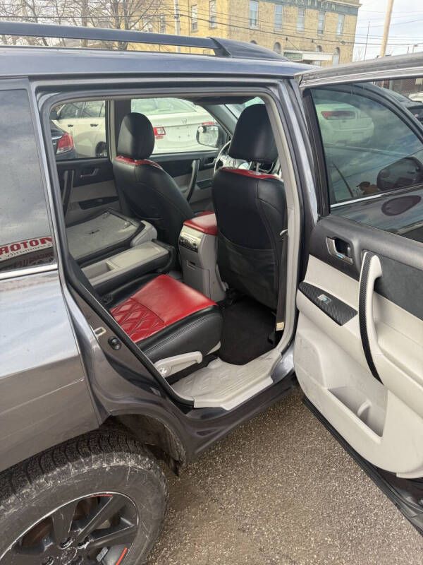 2012 Toyota Highlander SE