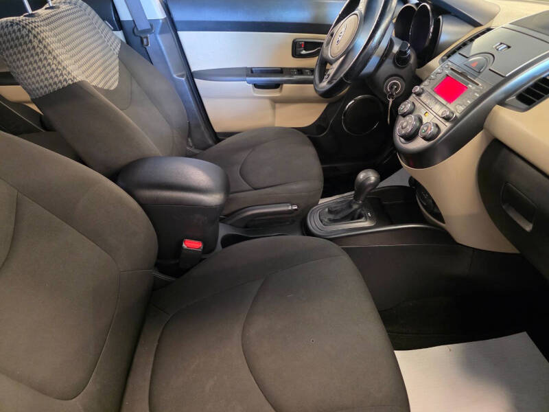 2011 Kia Soul +