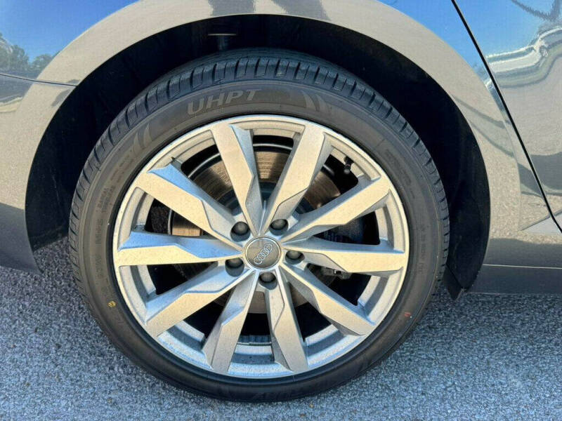 2017 Audi A4 2.0T quattro Premium