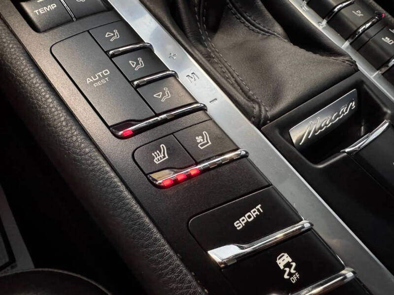 2016 Porsche Macan S