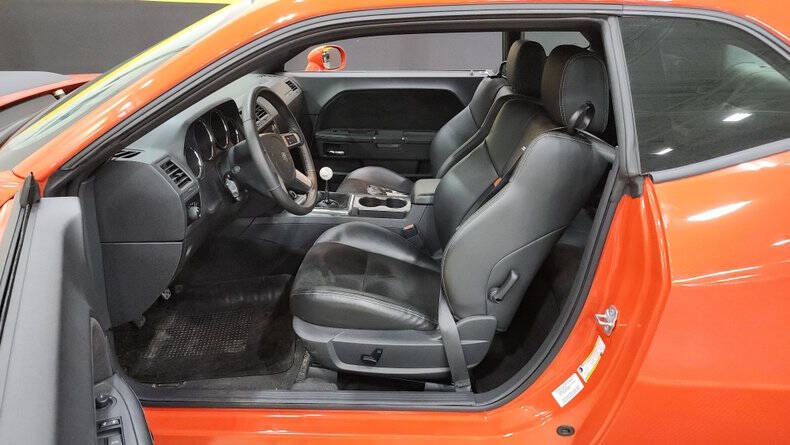 2010 Dodge Challenger SRT8