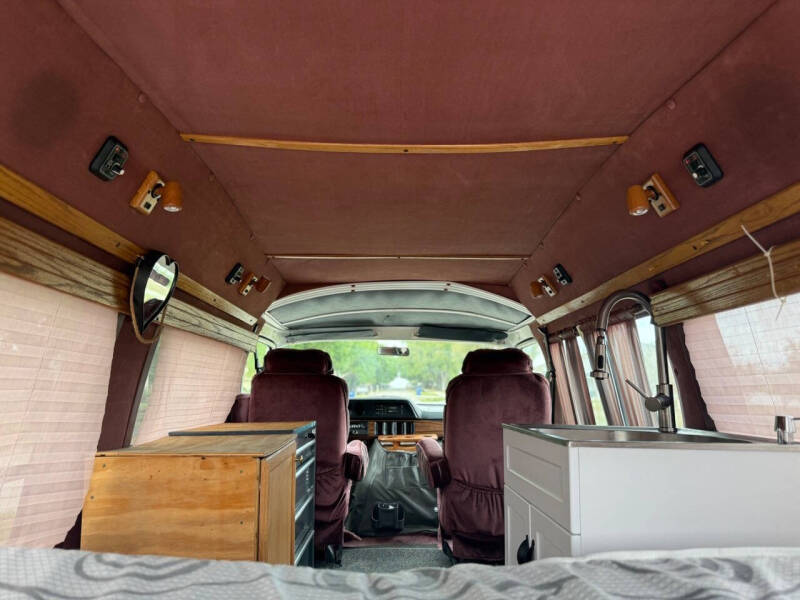 1992 Dodge Ram Van B250 Maxi