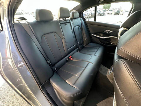 2023 BMW 3 Series 330i