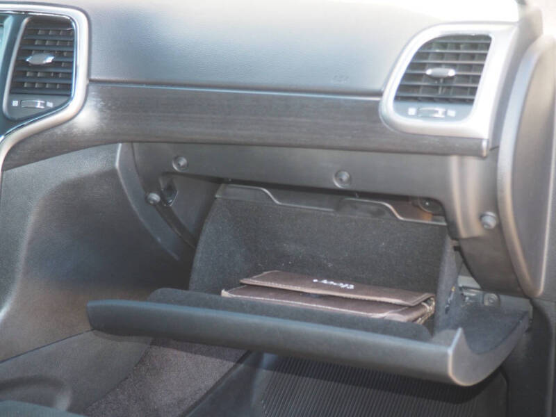 2017 Jeep Grand Cherokee Laredo