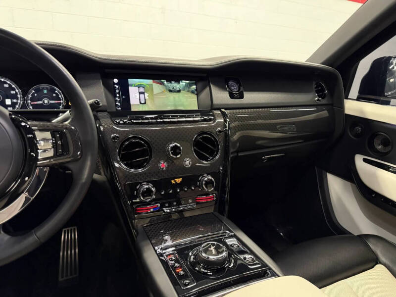 2022 Rolls-Royce Black Badge Cullinan
