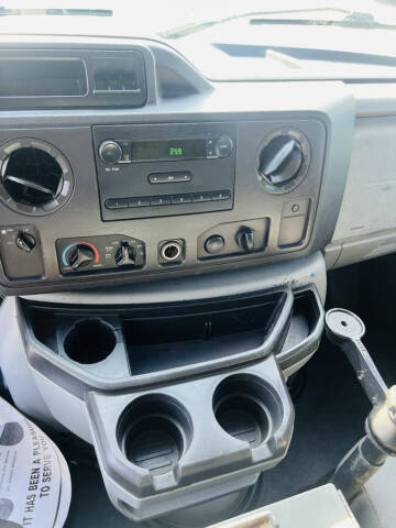 2011 Ford E-Series E-250