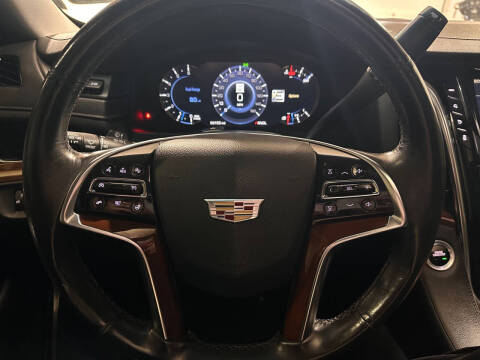 2018 Cadillac Escalade Luxury