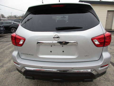 2017 Nissan Pathfinder SV