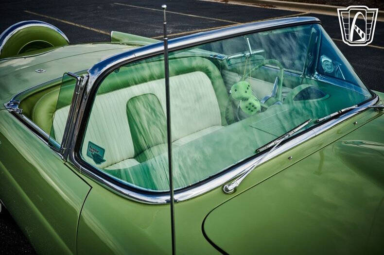 1956 Ford Thunderbird
