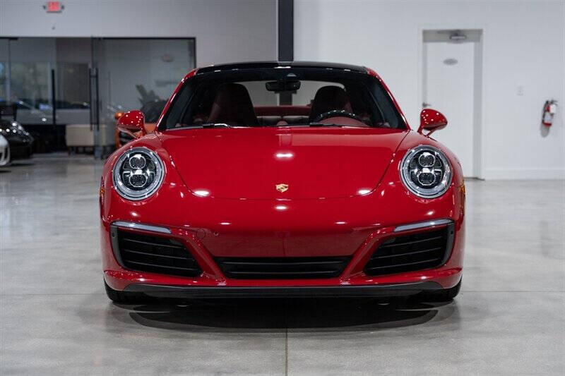 2019 Porsche 911 Carrera 4S