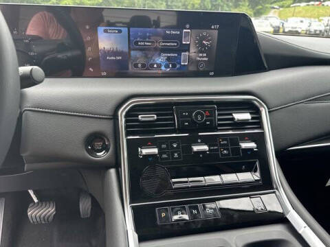 2025 Nissan Armada SV