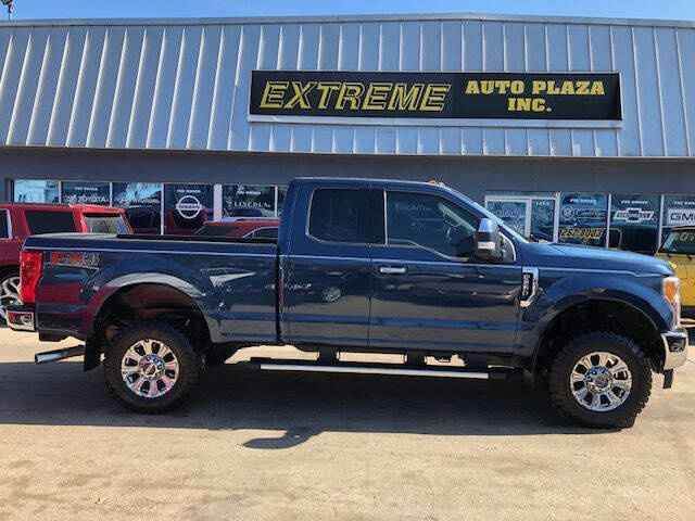 2017 Ford F-250 Super Duty for sale at Extreme Auto Plaza in Des Moines, IA