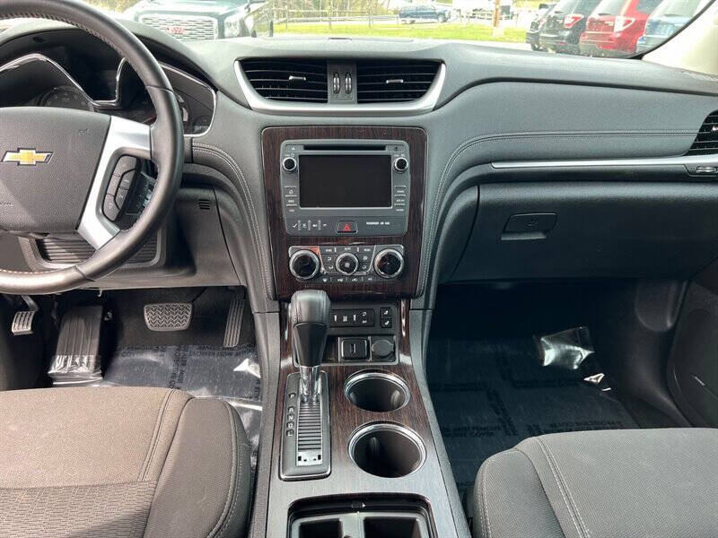 2017 Chevrolet Traverse LT