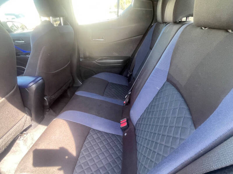 2020 Toyota C-HR XLE