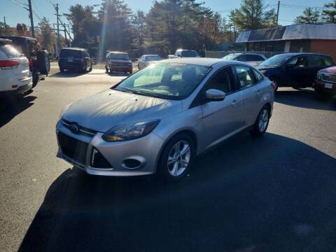 2014 Ford Focus for sale at Topham Automotive Inc. in Middleboro MA