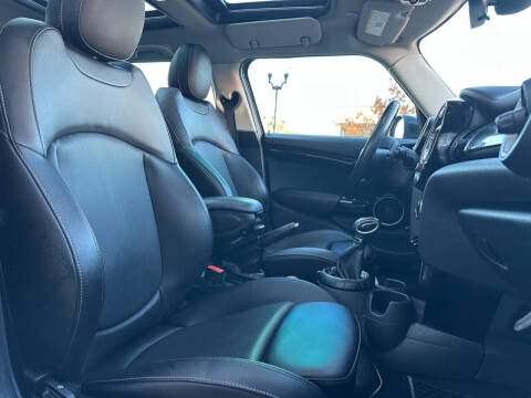 2015 MINI Hardtop 4 Door Cooper S