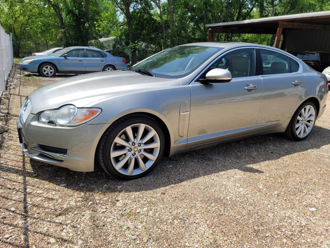 2011 Jaguar XF for sale at AUTHE VENTURES AUTO in Red Oak, TX