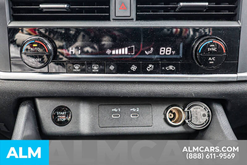 2024 Nissan Rogue SV