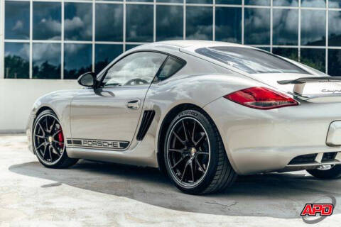 2012 Porsche Cayman R