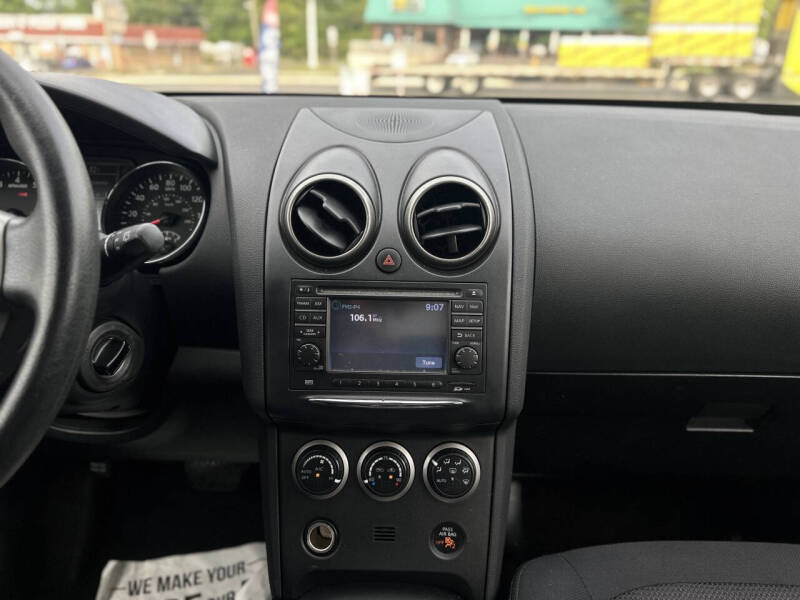 2011 Nissan Rogue SV