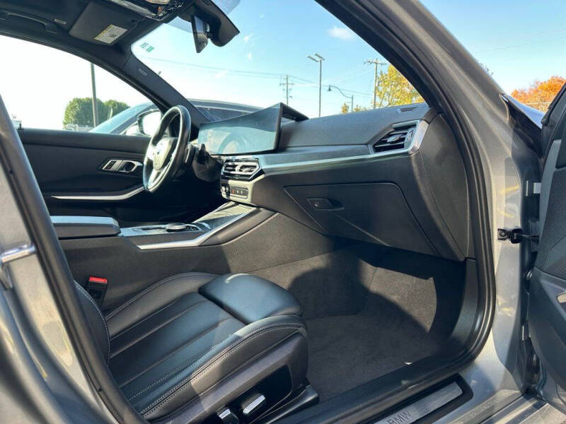 2023 BMW 3 Series 330i