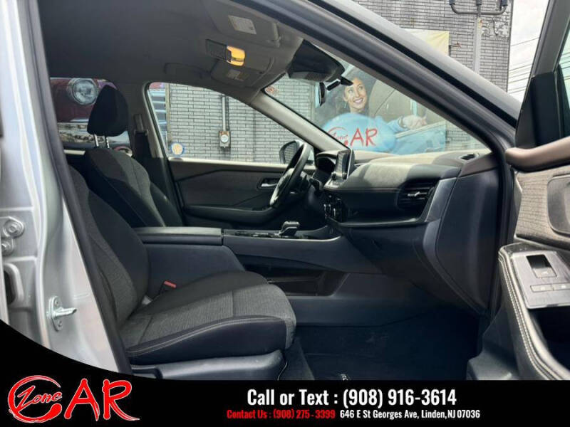 2022 Nissan Rogue SV