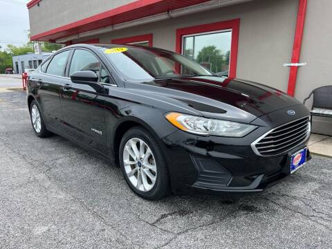 2019 Ford Fusion Hybrid for sale at Richardson Sales, Service & Powersports in Highland IN