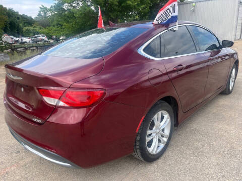 2017 Chrysler 200 Limited