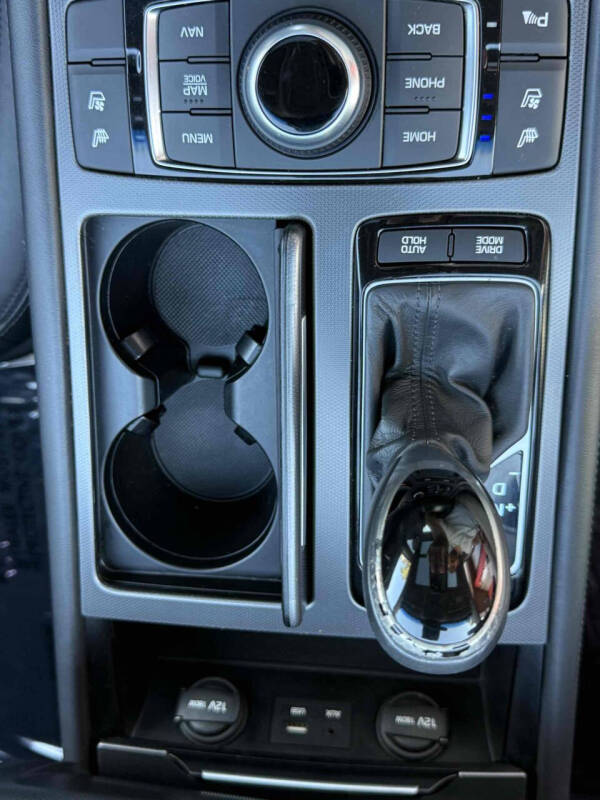 2016 Hyundai Genesis