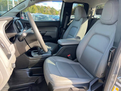 2022 GMC Canyon Elevation Standard