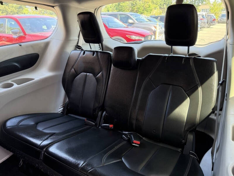 2018 Chrysler Pacifica Touring L