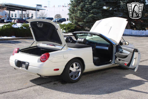2002 Ford Thunderbird Deluxe