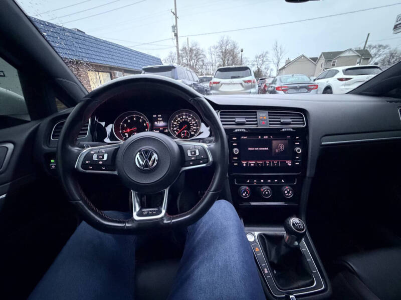 2020 Volkswagen Golf GTI S