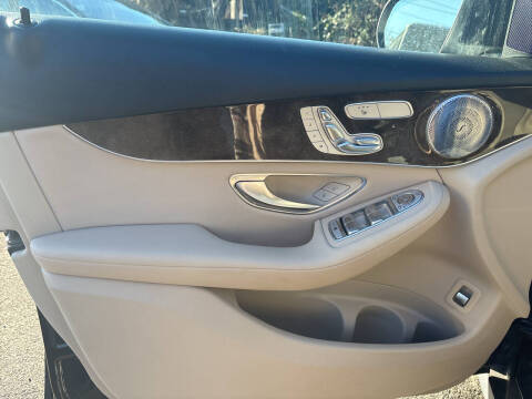 2017 Mercedes-Benz GLC GLC 300 4MATIC