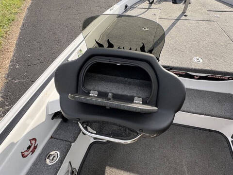 2017 Phoenix 919 ProXP