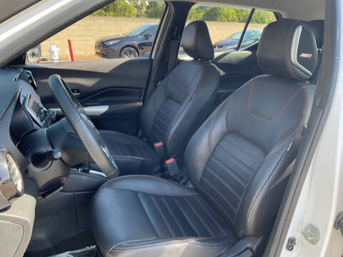 2020 Nissan Kicks SR