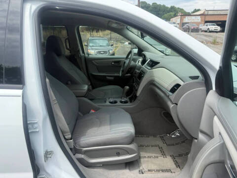 2017 Chevrolet Traverse LS