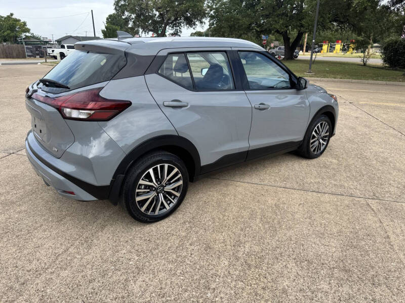 2024 Nissan Kicks SV